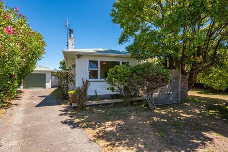 Photo of property in 30 Anthony Grove, Paraparaumu Beach, Paraparaumu, 5032