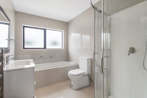 Photo of property in 92a Swanson Road, Henderson, Auckland, 0610