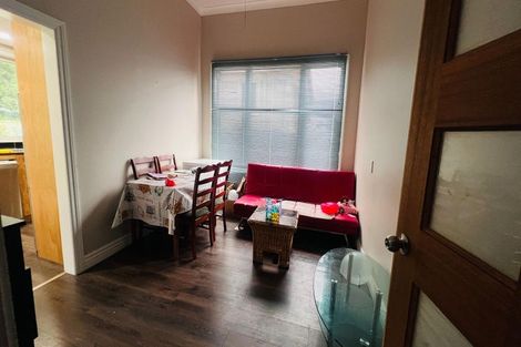 Photo of property in 25a Kenwyn Terrace, Newtown, Wellington, 6021