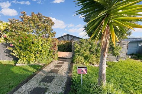 Photo of property in 6 Primrose Street, Raglan, 3225