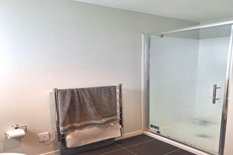 Photo of property in 18/6 Oswald Crescent, Paparangi, Wellington, 6037