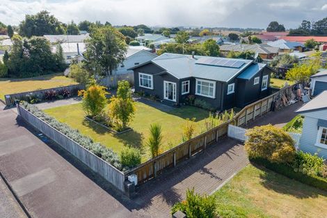 Photo of property in 4 Ranfurly Street, Dannevirke, 4930