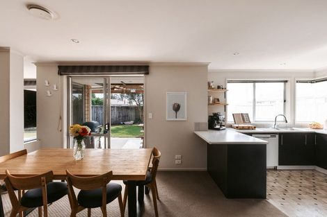 Photo of property in 14 Kinder Place, Ngongotaha, Rotorua, 3010