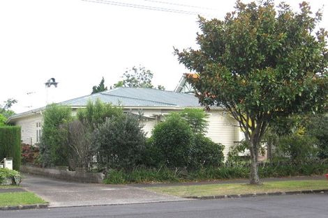 Photo of property in 3 Challinor Crescent, Mount Albert, Auckland, 1025