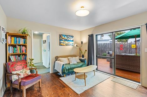 Photo of property in 37 Campbell Avenue, Paraparaumu, 5032