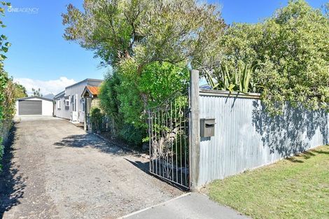 Photo of property in 17 Blake Street, New Brighton, Christchurch, 8061