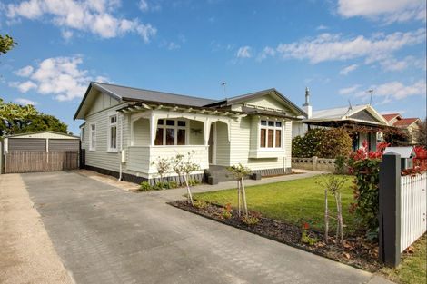 Photo of property in 10 Creagh Street, Te Awa, Napier, 4110