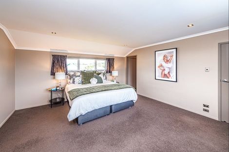 Photo of property in 8 Akepiro Place, Tawhero, Whanganui, 4501