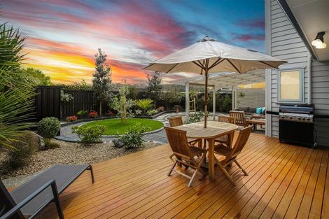 Photo of property in 30 Arthur Rolfe Lane, Swanson, Auckland, 0614