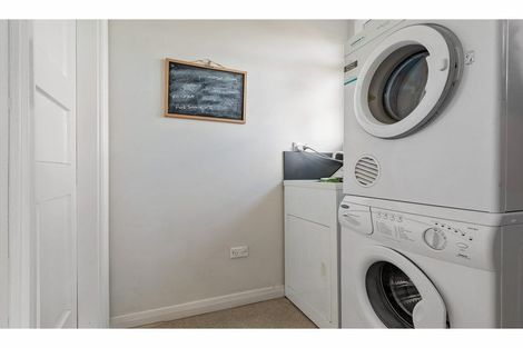 Photo of property in 1/58 Wilsons Road, Saint Martins, Christchurch, 8022