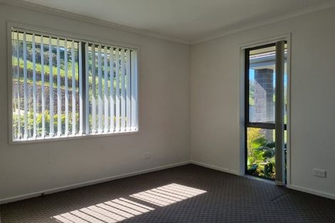 Photo of property in 19 Fernbrook Drive, Hurworth, New Plymouth, 4310