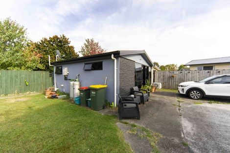 Photo of property in 81 Oakfield Crescent, Pukete, Hamilton, 3200