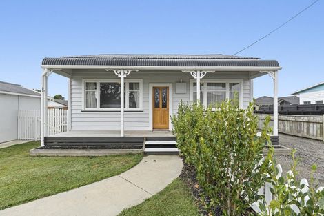 Photo of property in 7 Cutfield Street, Inglewood, 4330