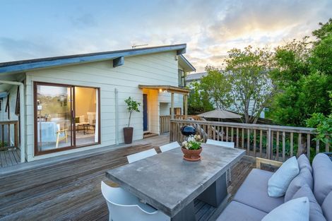 Photo of property in 1/34 Mountbatten Avenue, Hillcrest, Auckland, 0627