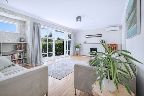 Photo of property in 48 Pulham Crescent, Queenwood, Hamilton, 3210