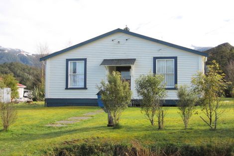 Photo of property in 3 Harper Street, Blackball, 7804