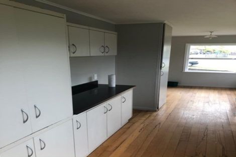 Photo of property in 25 Brentford Place, Manurewa, Auckland, 2102