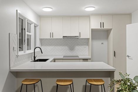 Photo of property in 340 Memorial Avenue, Burnside, Christchurch, 8053