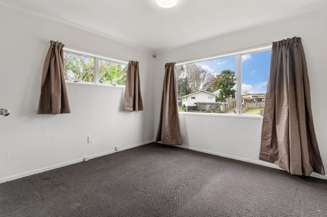Photo of property in 43 Frobisher Way, Clendon Park, Auckland, 2103