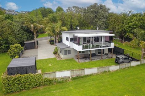 Photo of property in 1 Oceana Drive, Welcome Bay, Tauranga, 3175