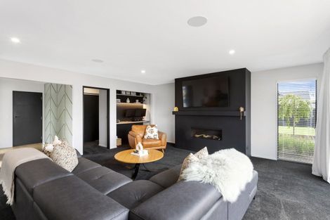 Photo of property in 71 Owhiro Avenue, Mosgiel, 9024