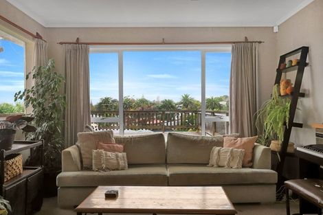 Photo of property in 20 George Street, Waiuku, 2123