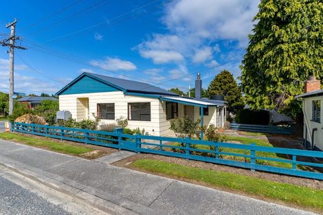 Photo of property in 1 Clark Street, Owaka, 9535