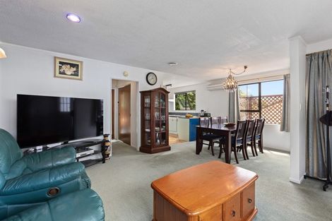 Photo of property in 52 Hathaway Avenue, Karori, Wellington, 6012