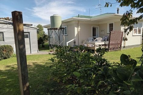 Photo of property in 11 Darlington Street, Ngatea, 3503