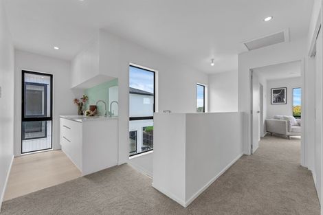 Photo of property in 14a York Road, Papatoetoe, Auckland, 2104