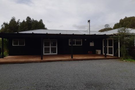 Photo of property in 97-99 Dublin Street, Martinborough, 5711
