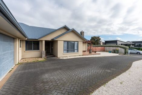 Photo of property in 5 Sovereign Place, Rototuna North, Hamilton, 3210