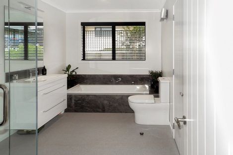 Photo of property in 16a Clydesdale Drive, Holmes Hill, Oamaru, 9401