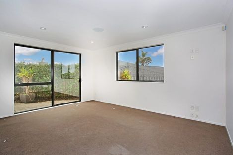 Photo of property in 13 Willis Avenue, Pukekohe, 2120
