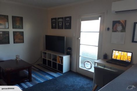 Photo of property in 53 Manor Place, Dunedin Central, Dunedin, 9016