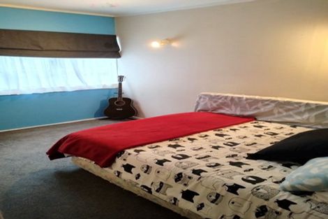 Photo of property in 27 Ngahere Street, Stokes Valley, Lower Hutt, 5019