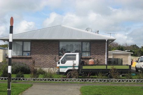 Photo of property in 42 Richmond Street, Waitara, 4320