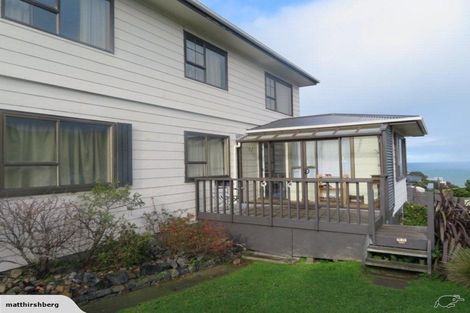 Photo of property in 32 Frobisher Street, Island Bay, Wellington, 6023