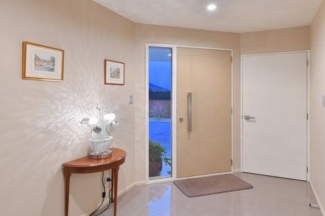 Photo of property in 11 Walnut Way, Rangiora, 7400