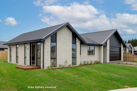 Photo of property in 10 Greenwood Place, Amberley, 7410