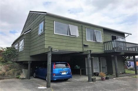 Photo of property in 2/9 Courant Place, Clover Park, Auckland, 2019