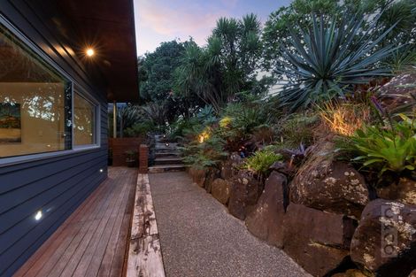 Photo of property in 175 Hanham Road, Kumeu, 0891