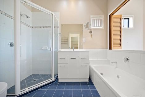 Photo of property in 100 Nautilus Drive, Gulf Harbour, Whangaparaoa, 0930