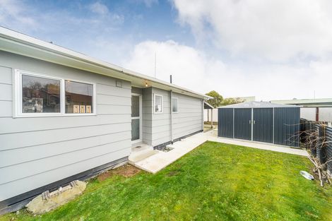 Photo of property in 38 Suzanne Grove, Kelvin Grove, Palmerston North, 4414