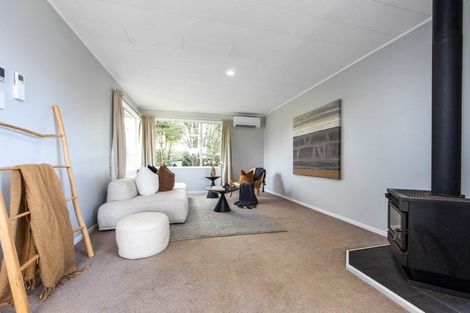 Photo of property in 1 Murillo Place, Henderson, Auckland, 0612