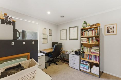 Photo of property in 7a Pipitea Place, Whalers Gate, New Plymouth, 4310