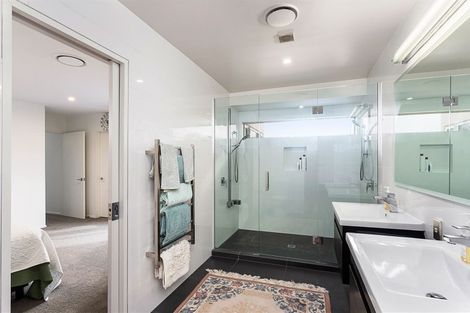 Photo of property in 1 Daresbury Lane, Fendalton, Christchurch, 8014