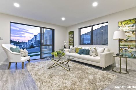 Photo of property in 40 Takurua Terrace, Orewa, 0931