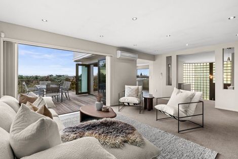 Photo of property in 2 Campbell Street, Havelock North, 4130