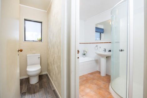 Photo of property in 2 Horoeka Court, Pukete, Hamilton, 3200